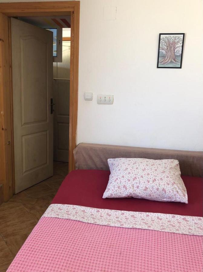 Hostel Anton Tivat Luaran gambar