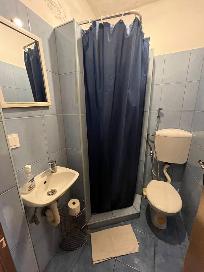 Hostel Anton Tivat Luaran gambar