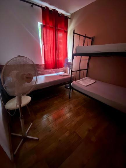 Hostel Anton Tivat Luaran gambar